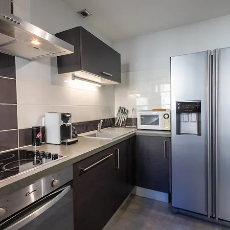 Apartament L'eveche - T3 Spacieux & Traversant En Hypercentre